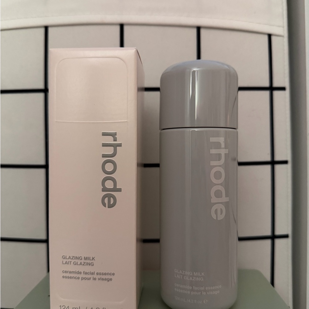RHODE Glazing Milk Facial Essence - Pale Pink & Light Gray